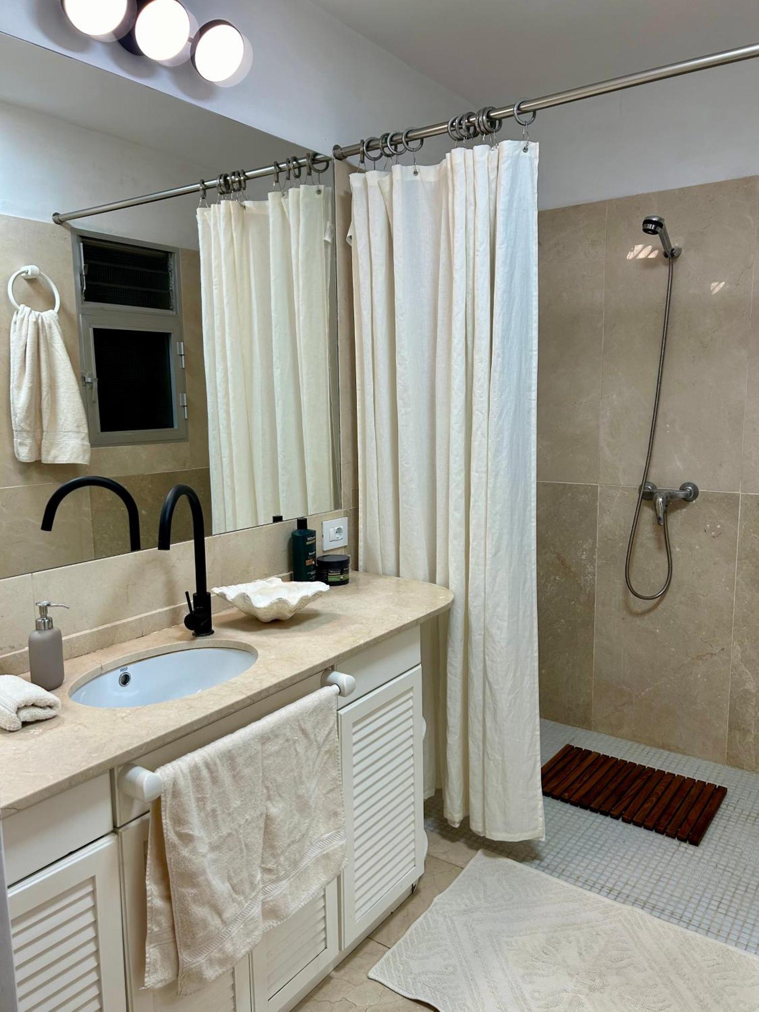 Niko Rooms Santa Cruz de Tenerife Bagian luar foto